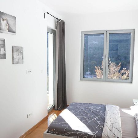 Lavender Bay Apartments D3&D5 Donji Morinj Exterior foto